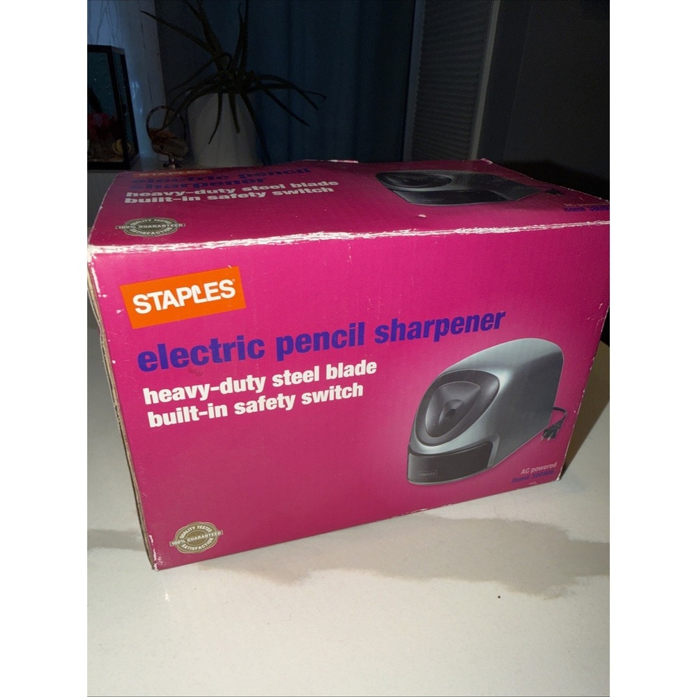 Staples 380806 Light Duty Electric Pencil Sharpener - 34462